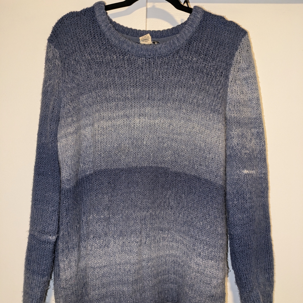 Elegant Comfy Warm Blue Ombre Women's Lightweight Sweater